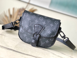 Louis Vuitton Montsouris Messenger PM