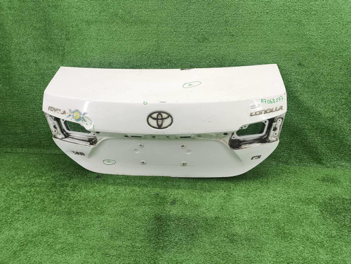 Крышка багажника Toyota Corolla 11 E160 (12-19)