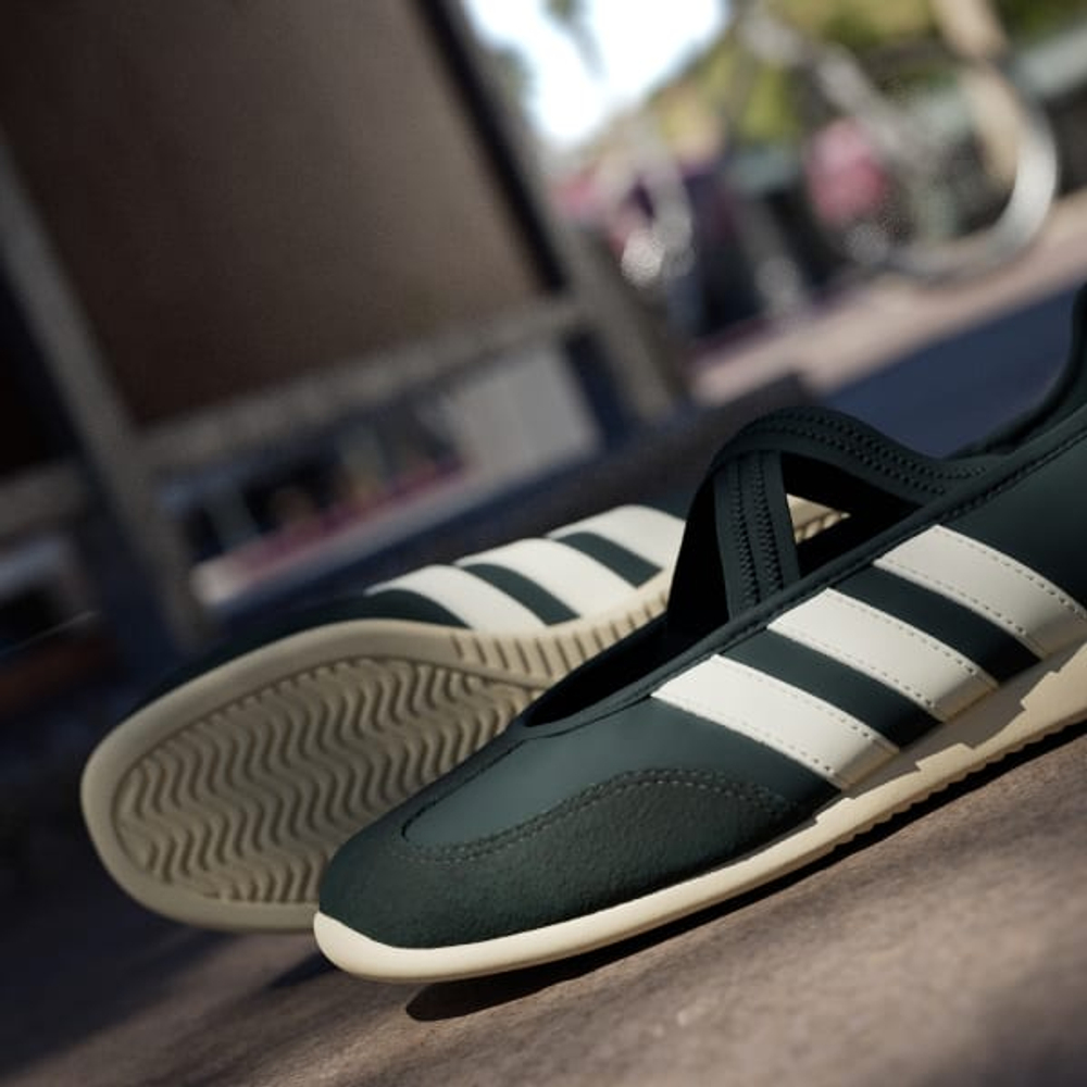 ADIDAS Балетки Barreda Mary Jane, белый/ванильный