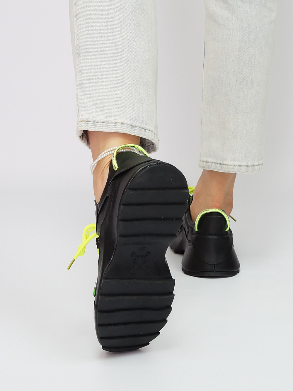 Кроссовки женские демисезонные