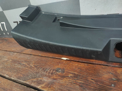 Обшивка Накладка замка багажника Haval F7 1 19-24 Б/У Оригинал 5602101AKQ00A