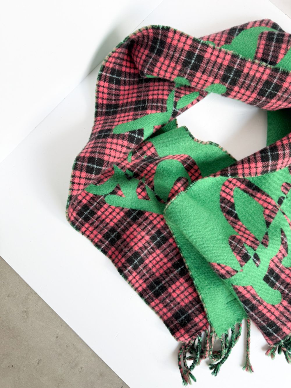 Шерстяной шарф Burberry