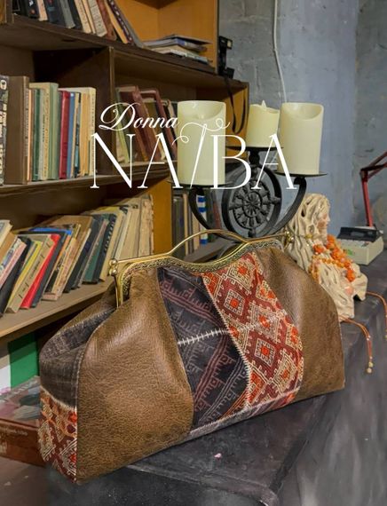 Milli ornamentli parça çanta