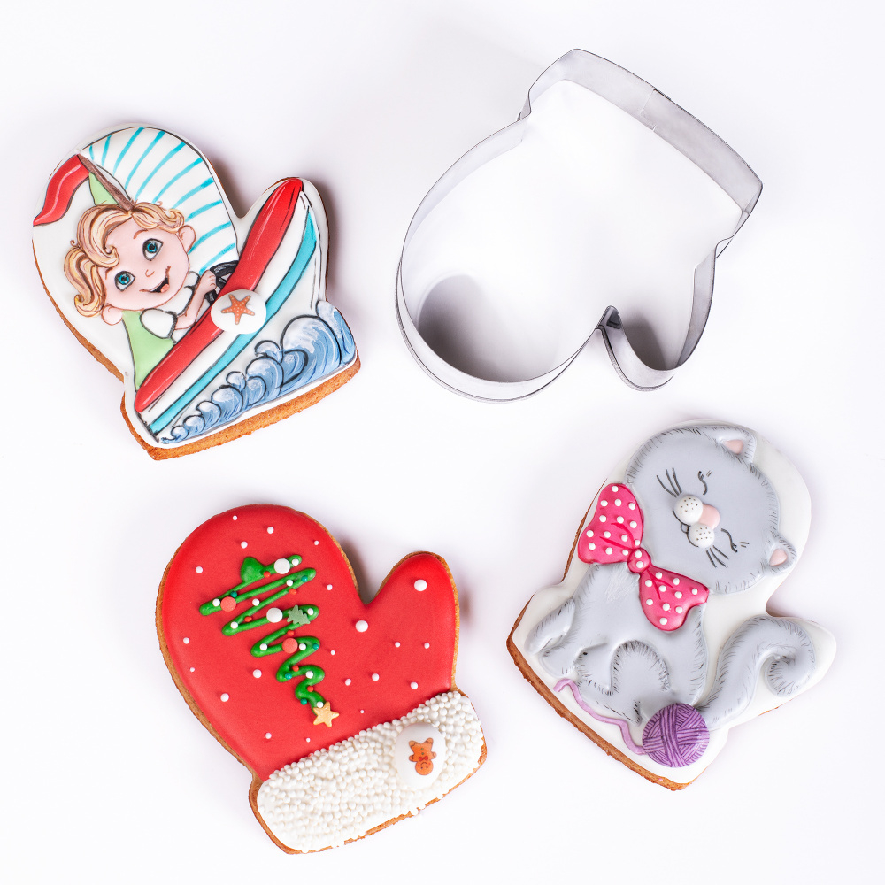 Вырубка металлическая "ВАРЕЖКА" (88*105 мм)