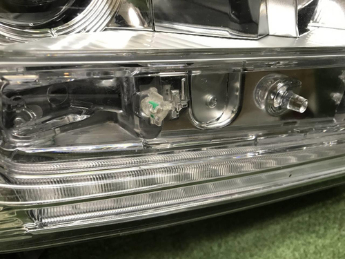 Фара правая Land Cruiser 200 (2015-2021) LED