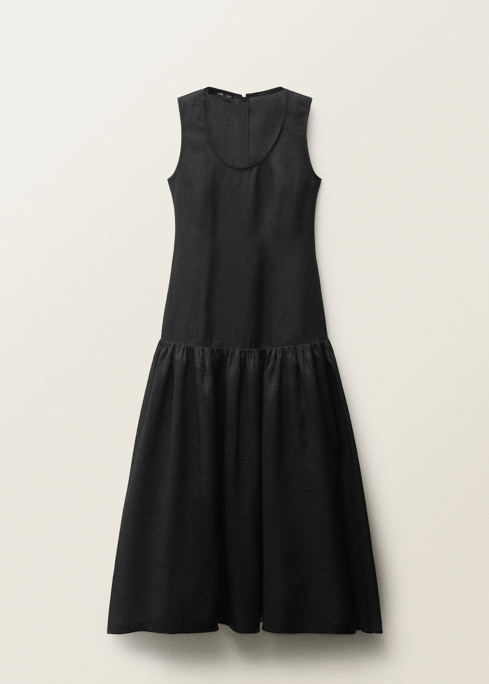 Длинное платье изо льна с присборенной вставкой