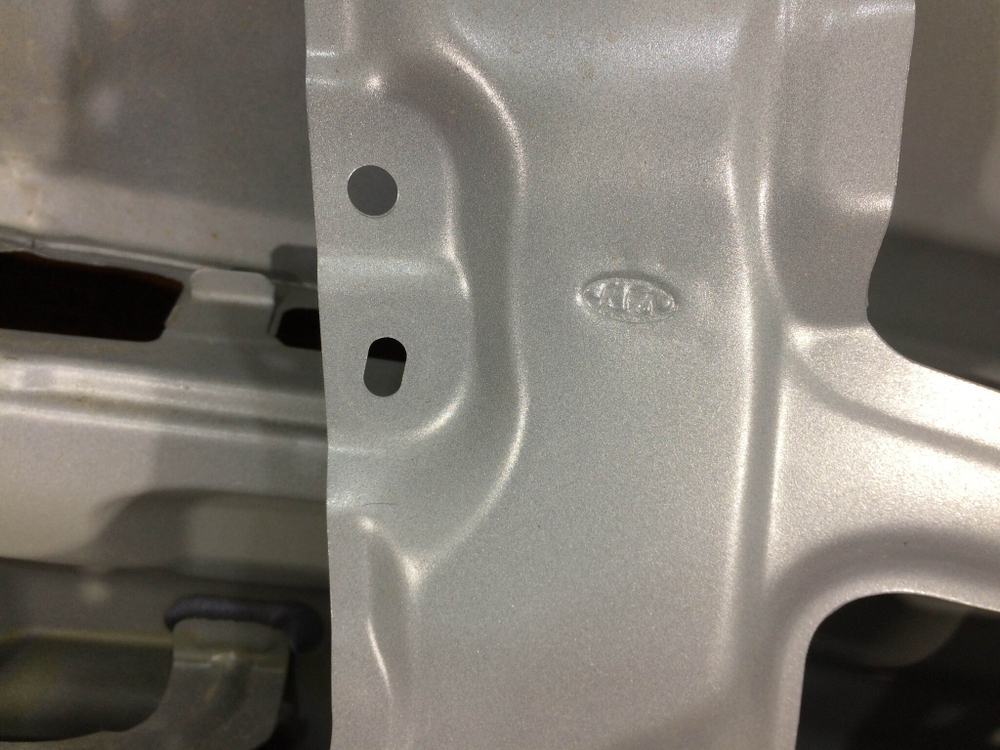 Крышка багажника Kia Sportage 4 (QL) 16-22 Б/У Оригинал 73700F1000