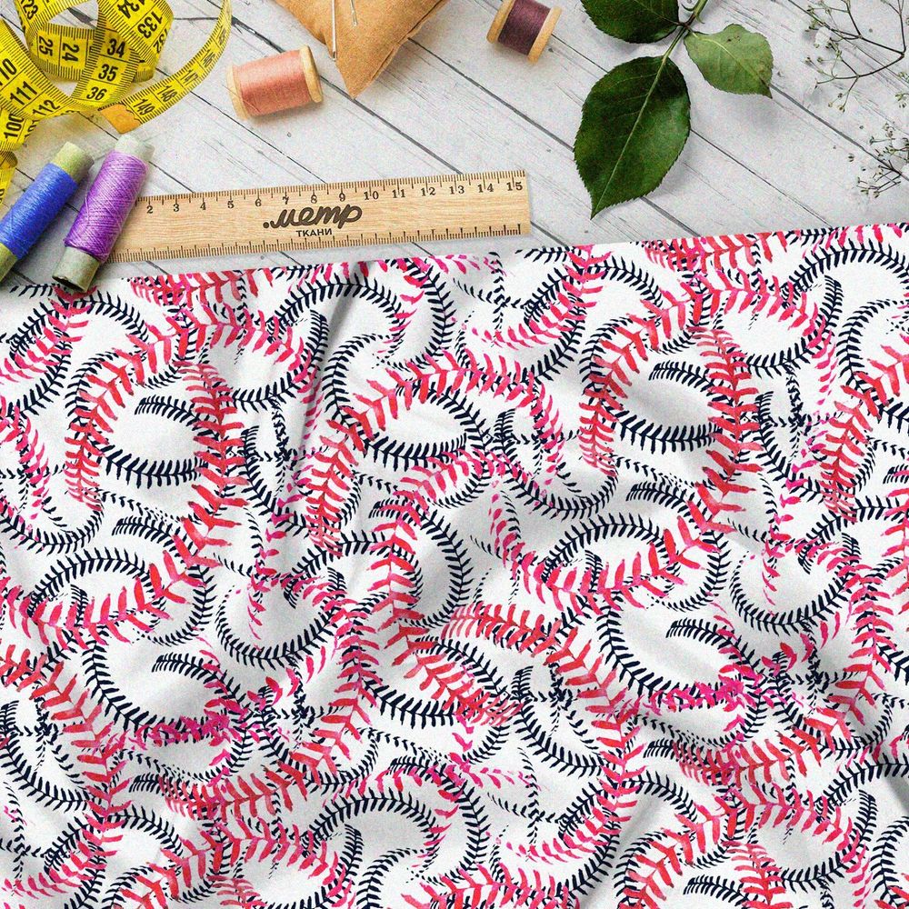 Ткань атлас длинные розовые и чёрные листья на белом фоне