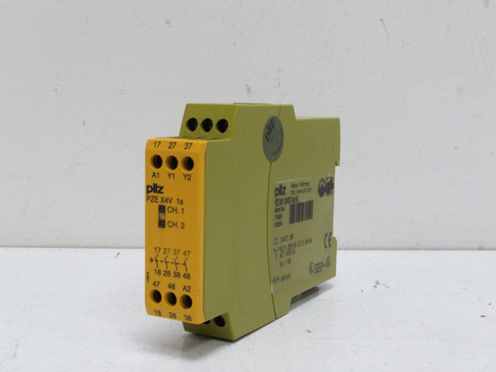 Pilz PZE X4V 1/24VDC 4n/o fix ID No. 774581