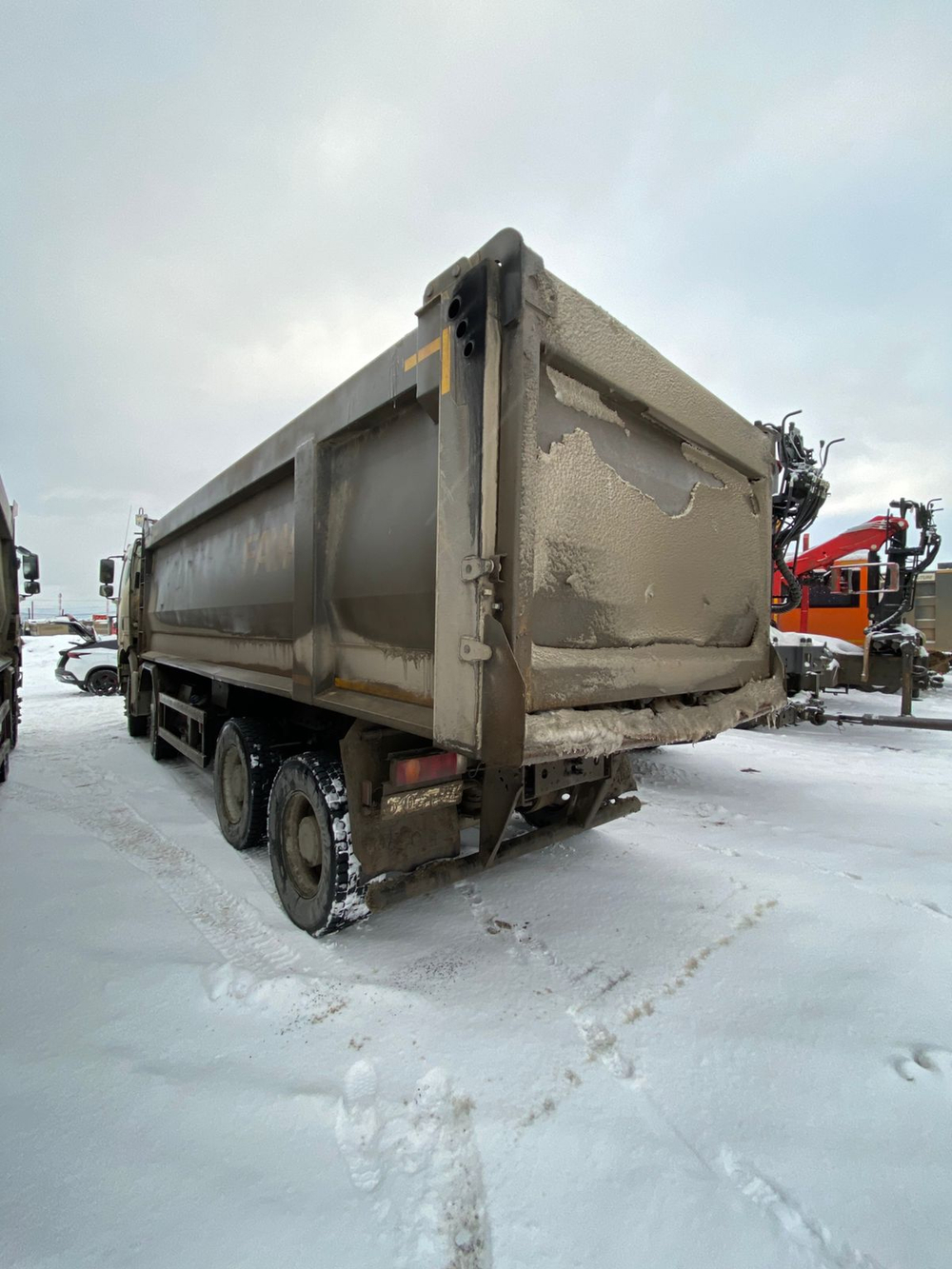 Автомастер 6589* на шасси FAW CA 3310 8x4 Самосвал 658983-01 (Дизельный, 11,1 л, 420 л.с, МТ)