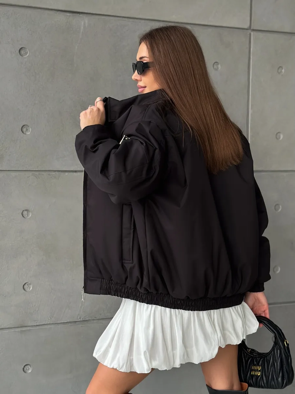 Бомбер оверсайз утепленный осенний