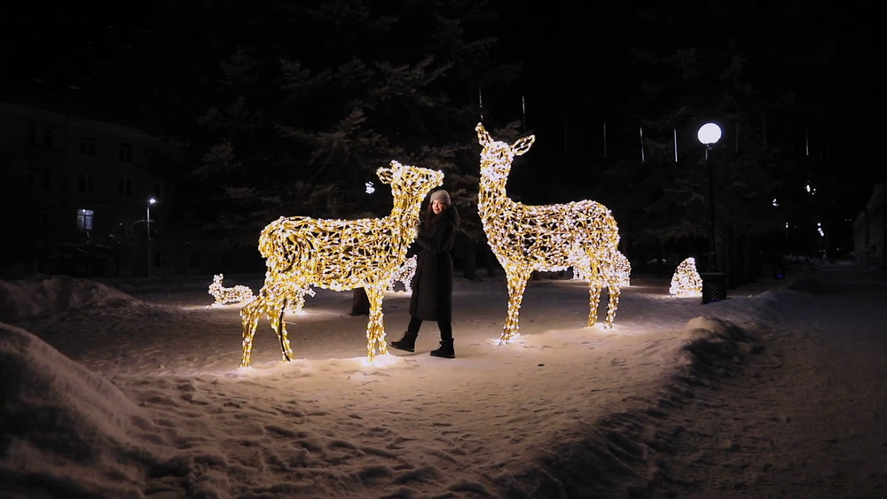 Светодиодные фигуры "Семья золотых оленей" 3 фигуры