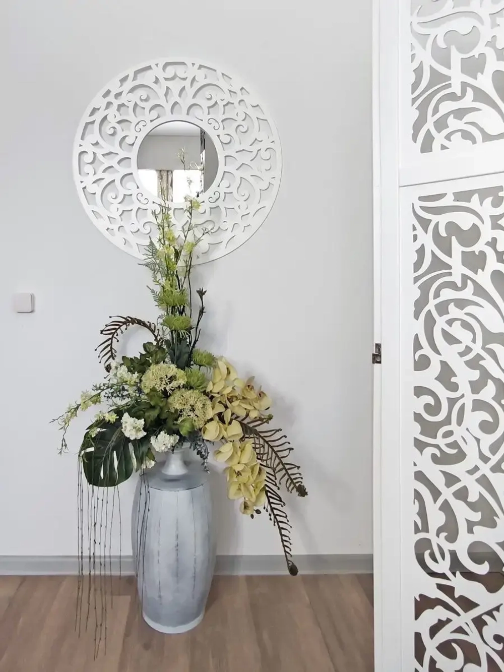 Зеркало настенное