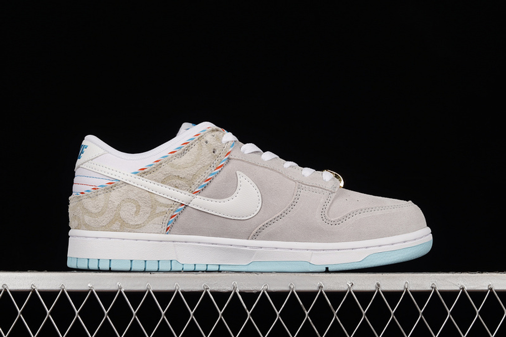 Nike Dunk Low SE Barber Shop Grey