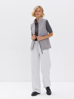 Жилет с начесом на молнии