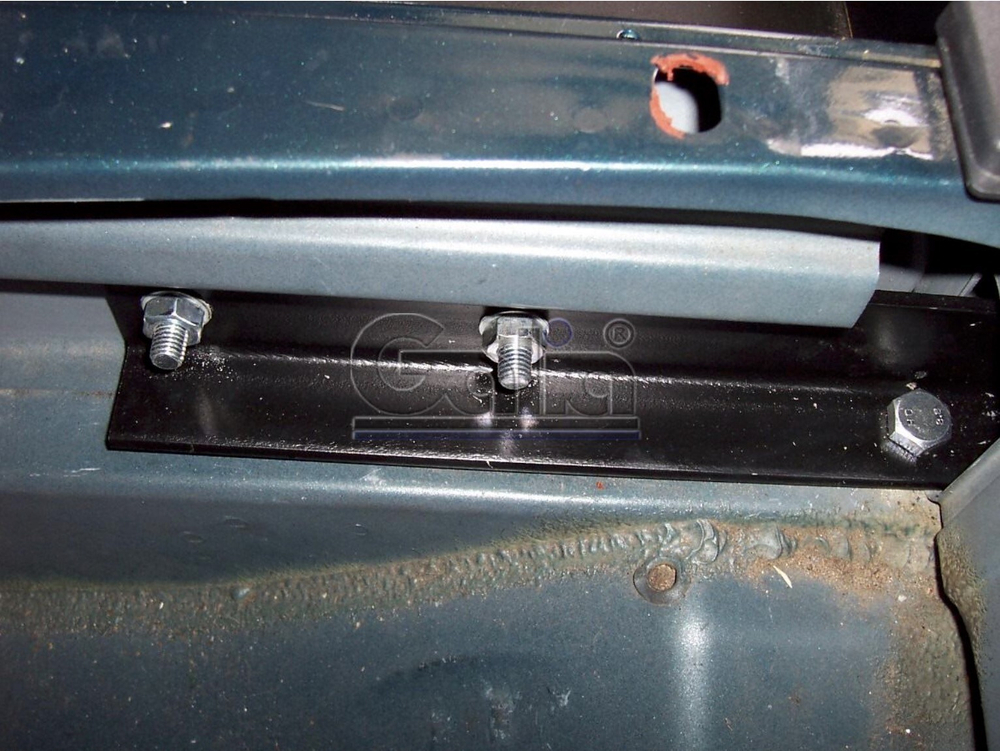 Оцинкованный фаркоп на Mercedes E-Class s210 универсал 1996-2003 (без электрики), Galia M027C