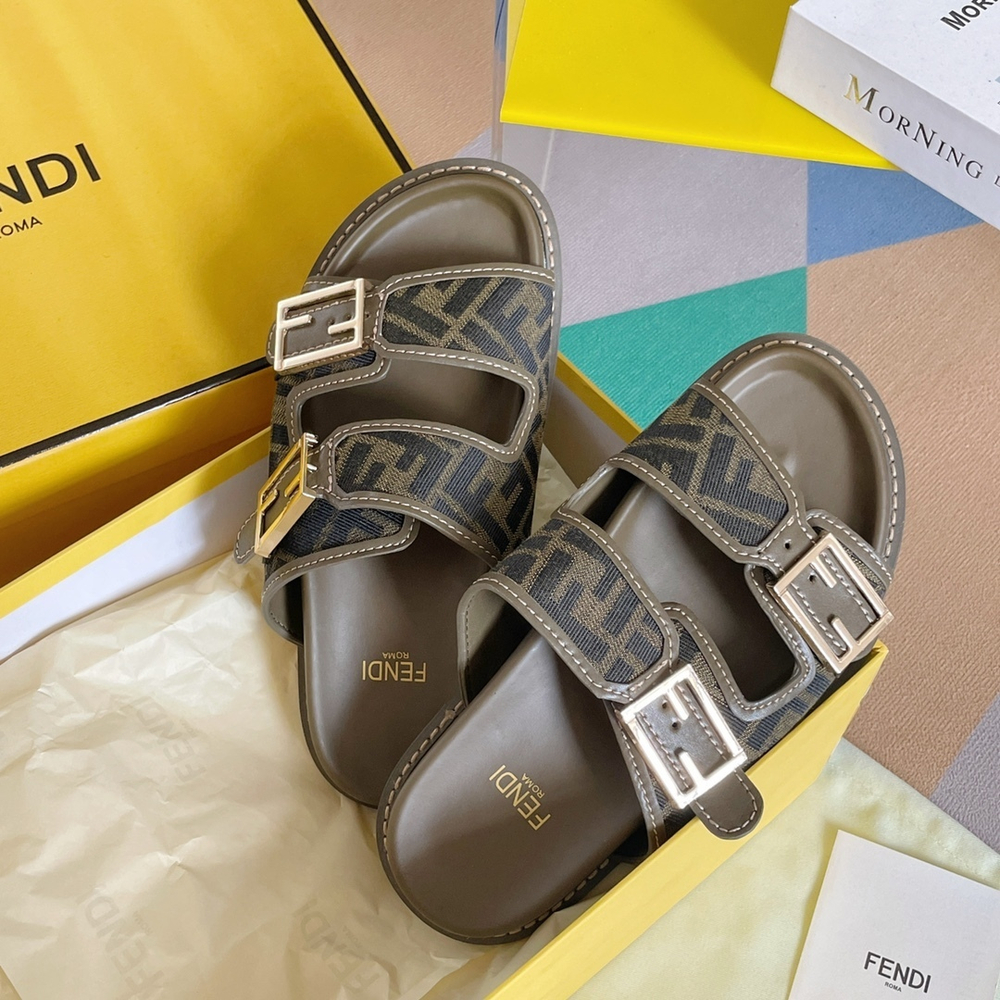 Fendi Feel Slides