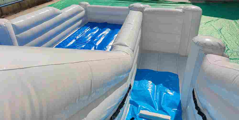 Коммерческий надувной батут-горка «Чистюля» 14*5*9 м