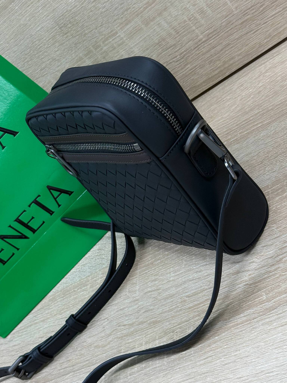 Сумка-мессенджер Bottega Veneta