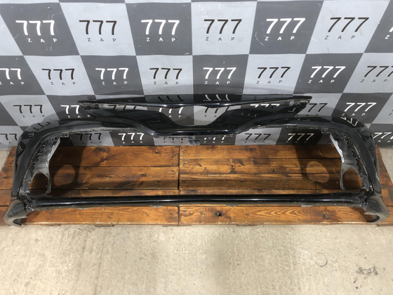 Бампер передний Toyota Camry (XV70) 17-21 Б/У Оригинал 5211906E50