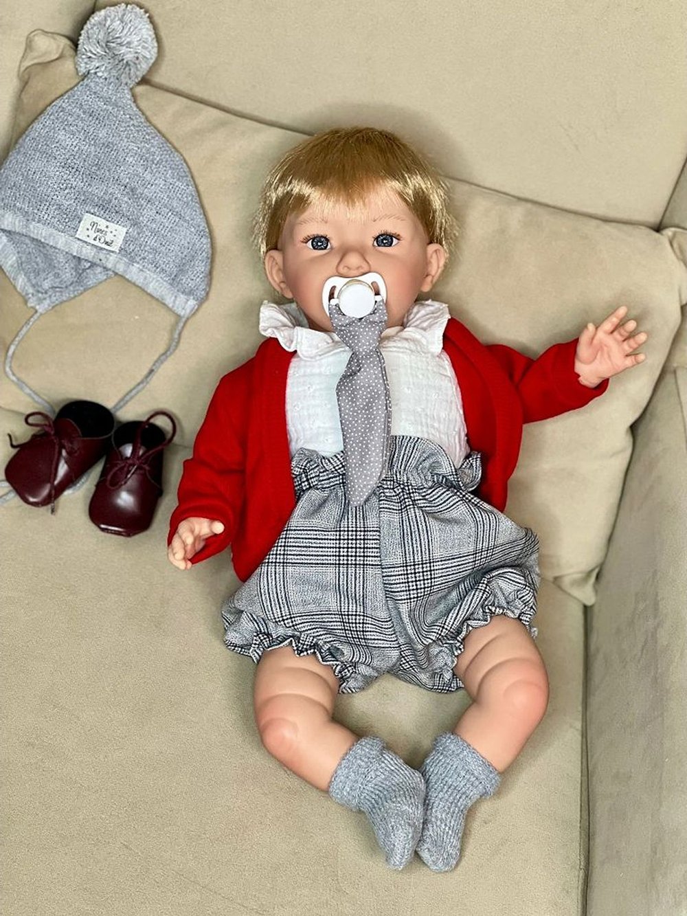 Кукла Nines 48см Guille мягконабивная в пакете (N4810K1)