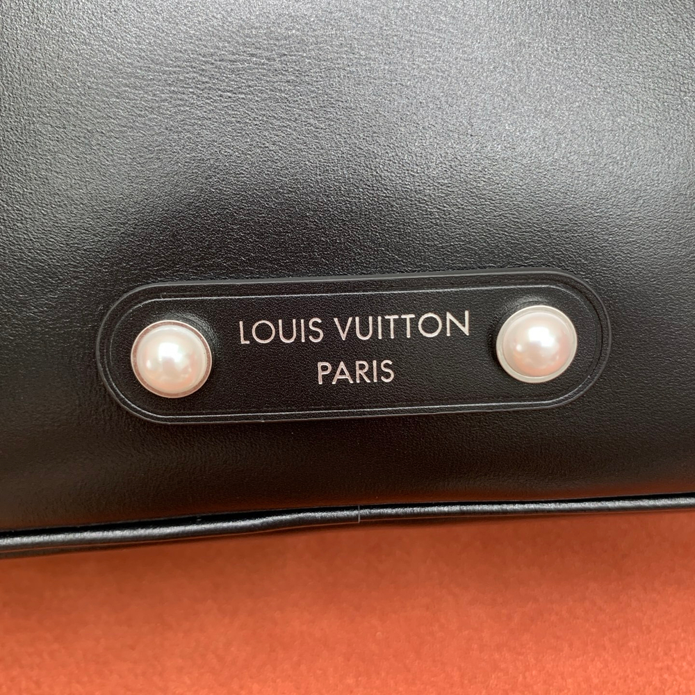 Louis Vuitton Nil