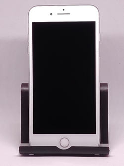 Смартфон iPhone 8 plus серебристый 64Gb