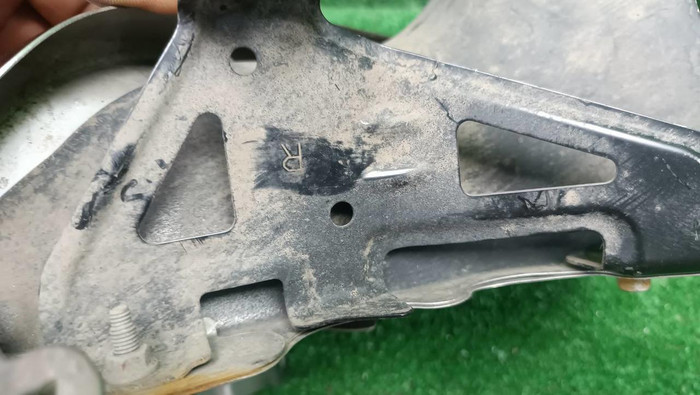 Насадка глушителя правая Lexus RX 4 (2015-2019)