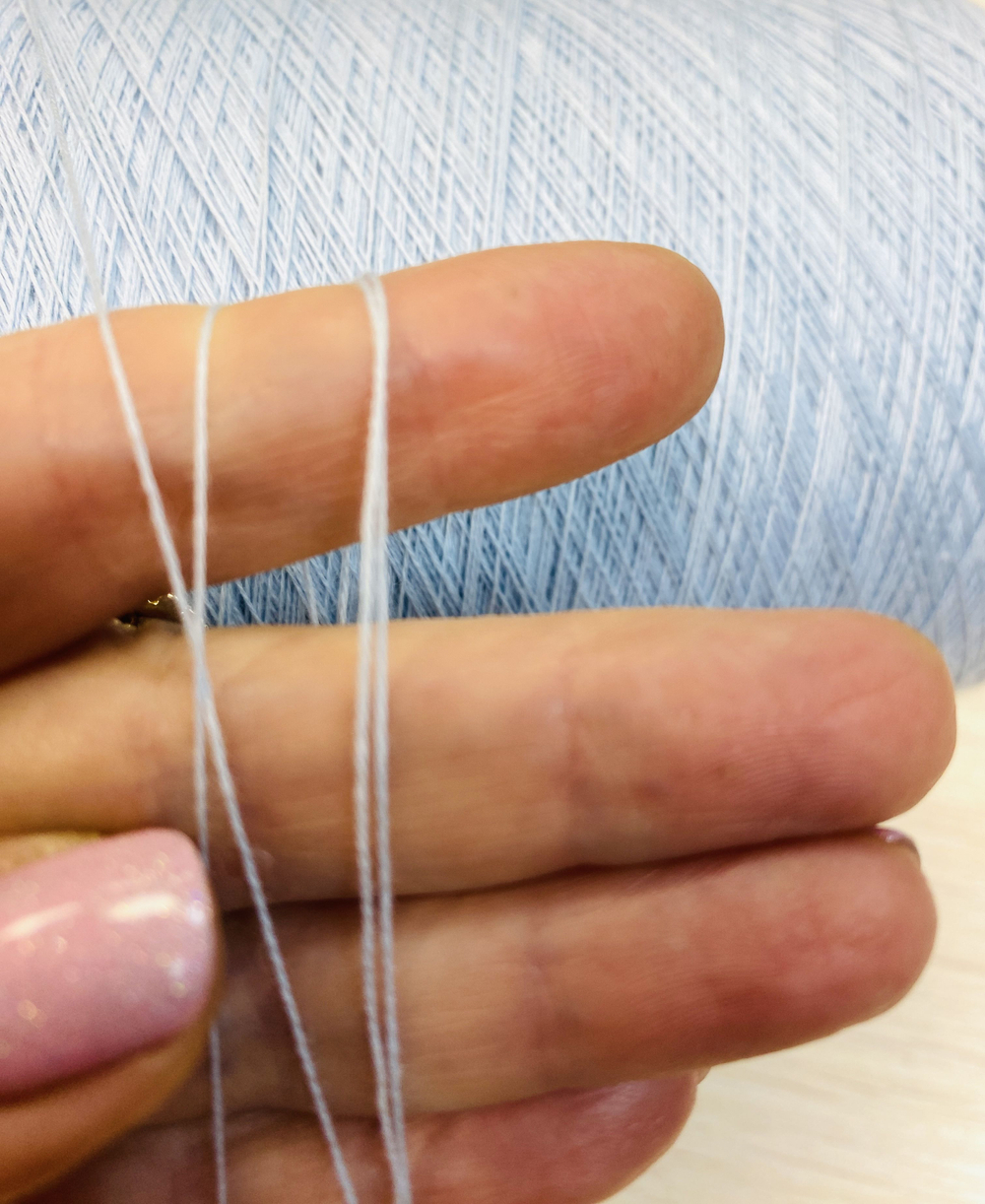 Пряжа на бобине (италия) 85% хлопок 15% кашемир 100г-1650м 230г