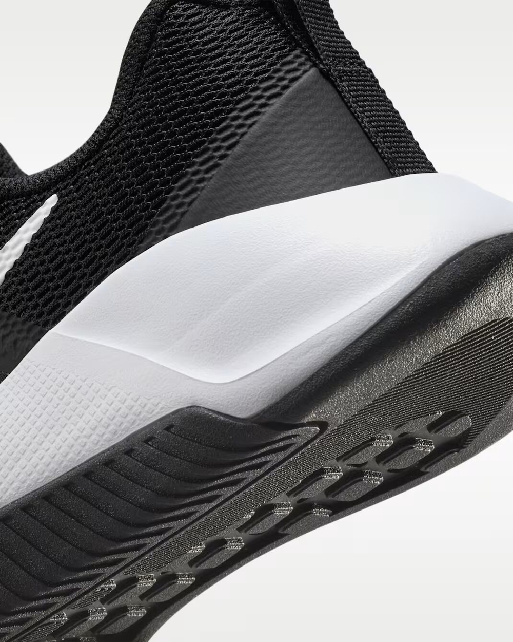 Nike MC Trainer 3 Женские кроссовки для тренировок - NIKE