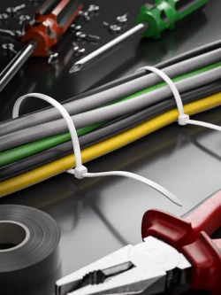 Стяжка (хомут) нейлоновая пластиковая, крепеж 2,5х150мм