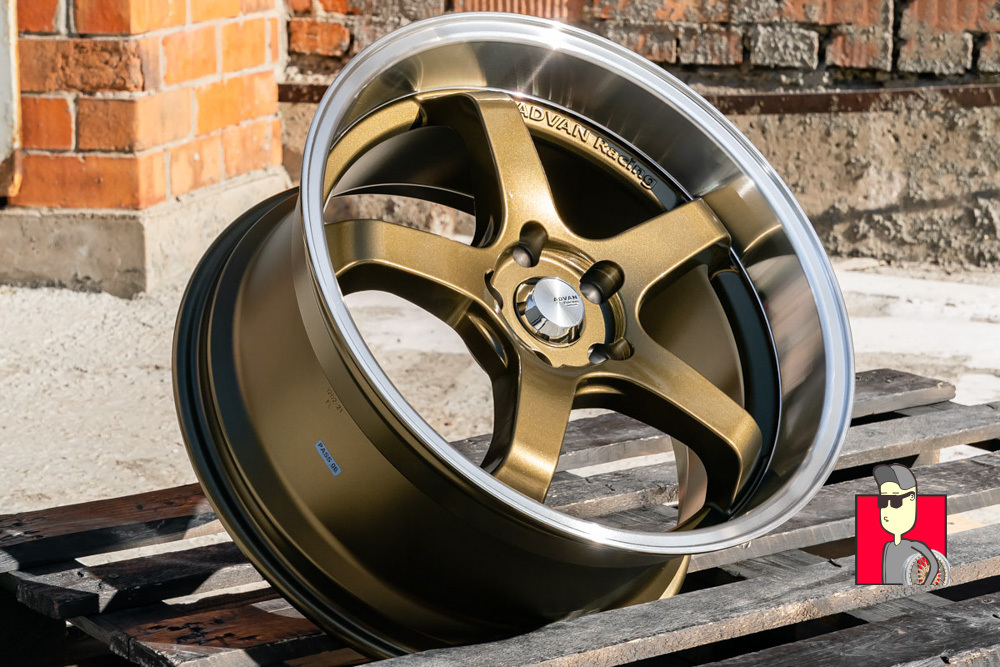 Комплект дисков Advan GT 18x9 et35 5x114.3