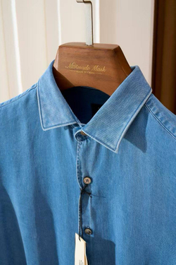 Джинсовая рубашка