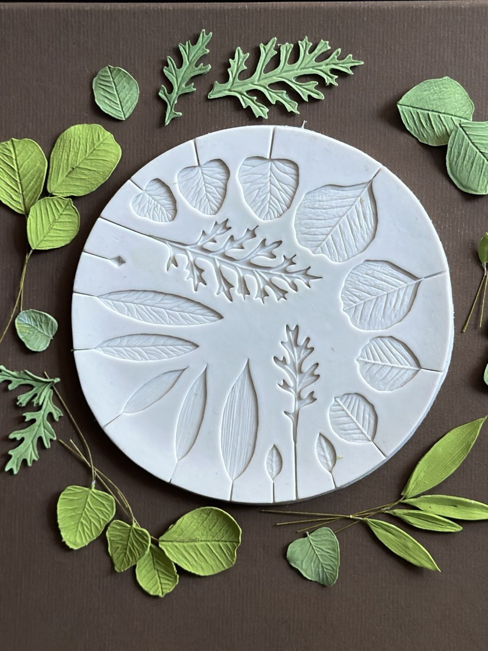 Молд силиконовый для лепки листьев "Гербарий" / Форма для мелких листьев эвкалипта / Молд для полимерной глины, мыла, воска