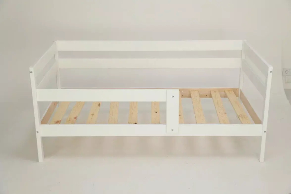 Кровать подростковая "Софа" 140*70 см белый 1 борт (СЧ)