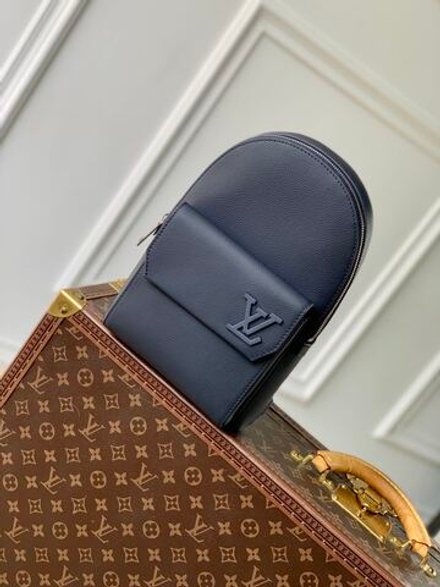 Louis Vuitton Pilot Slingbag