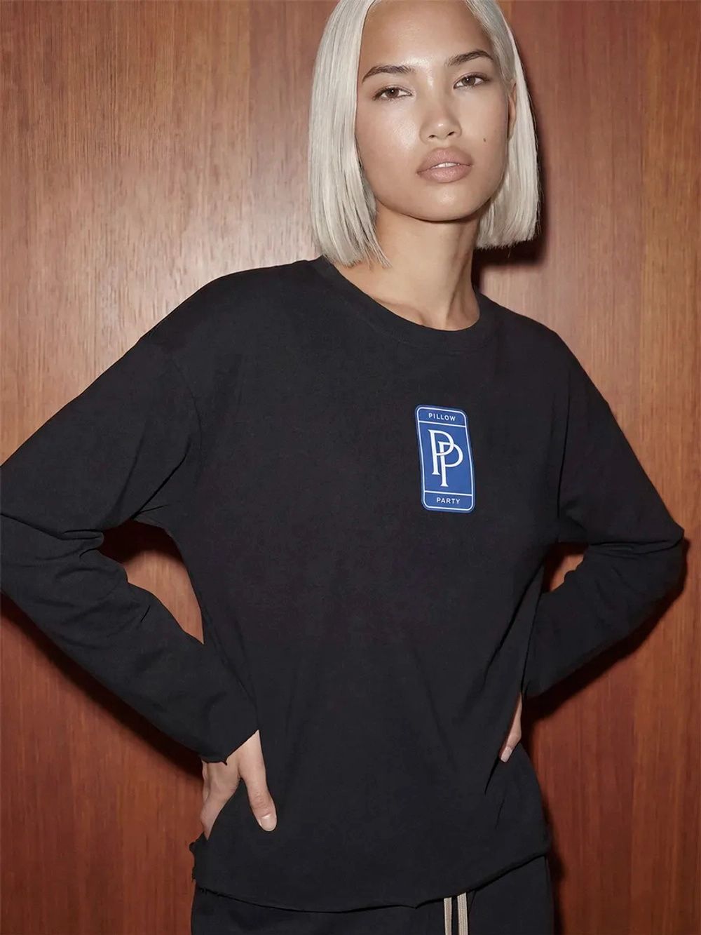 Лонгслив с принтом и необработанным краем