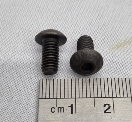 Винты крепления стопора курка