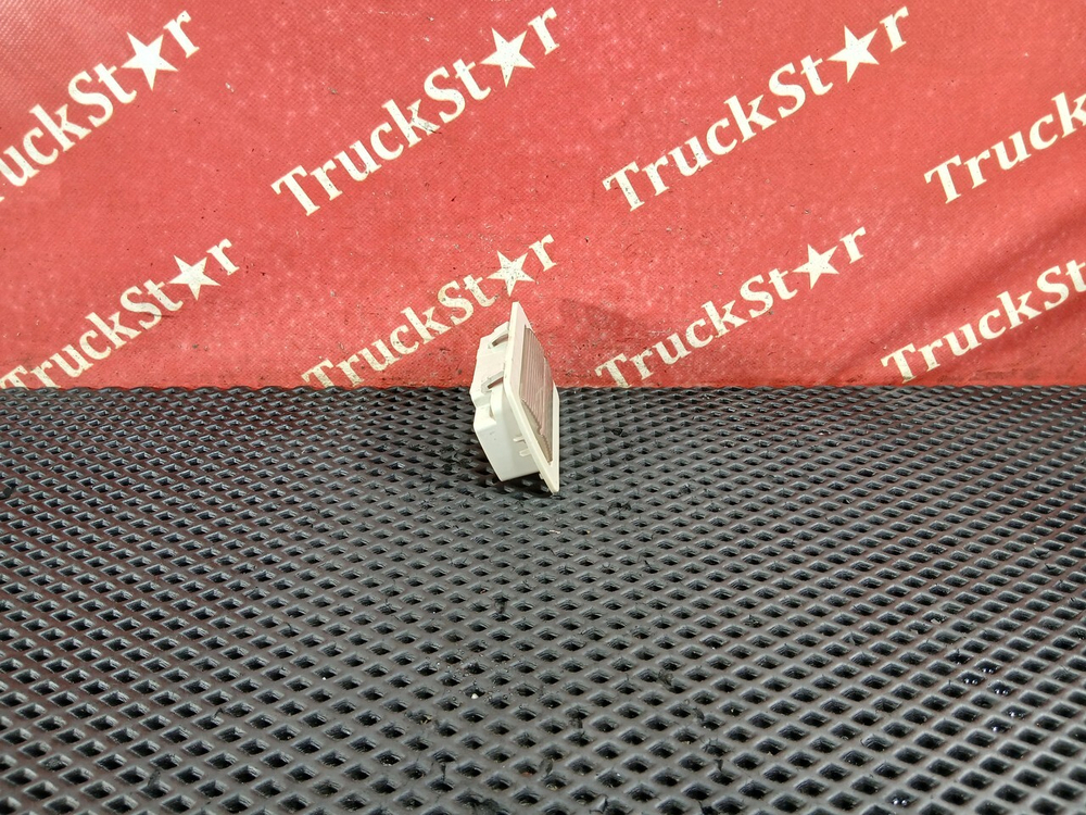 Плафон внутреннего освещения