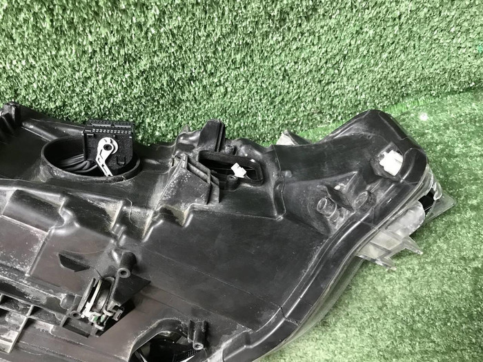 Фара левая BMW 3er F30 (2015-2020) LED