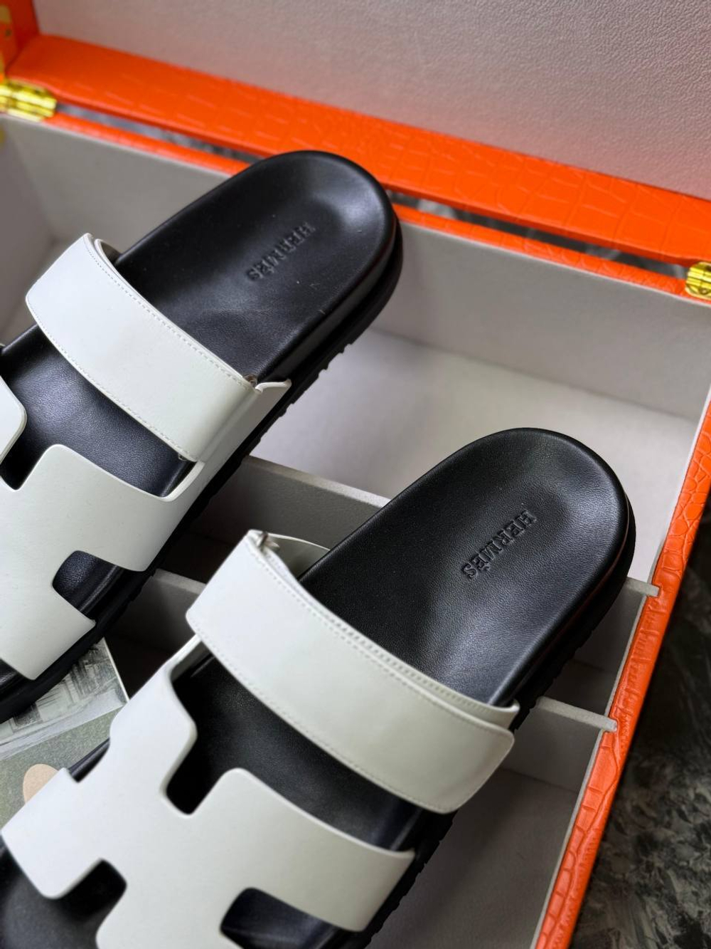 Шлепанцы Hermes