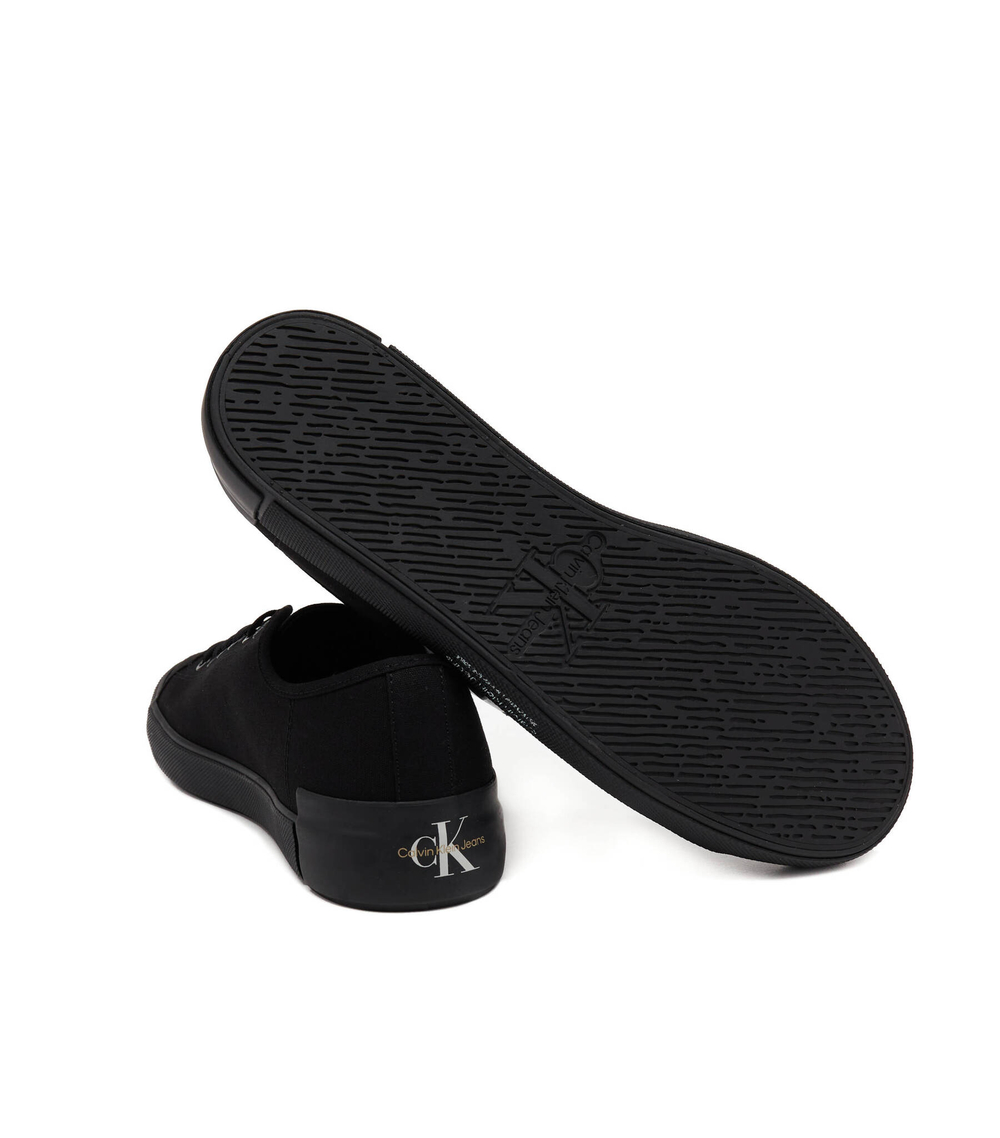 Кеды VULC LOW OVERSIZED BRAND CALVIN KLEIN JEANS - черный(YM0YM00687)
