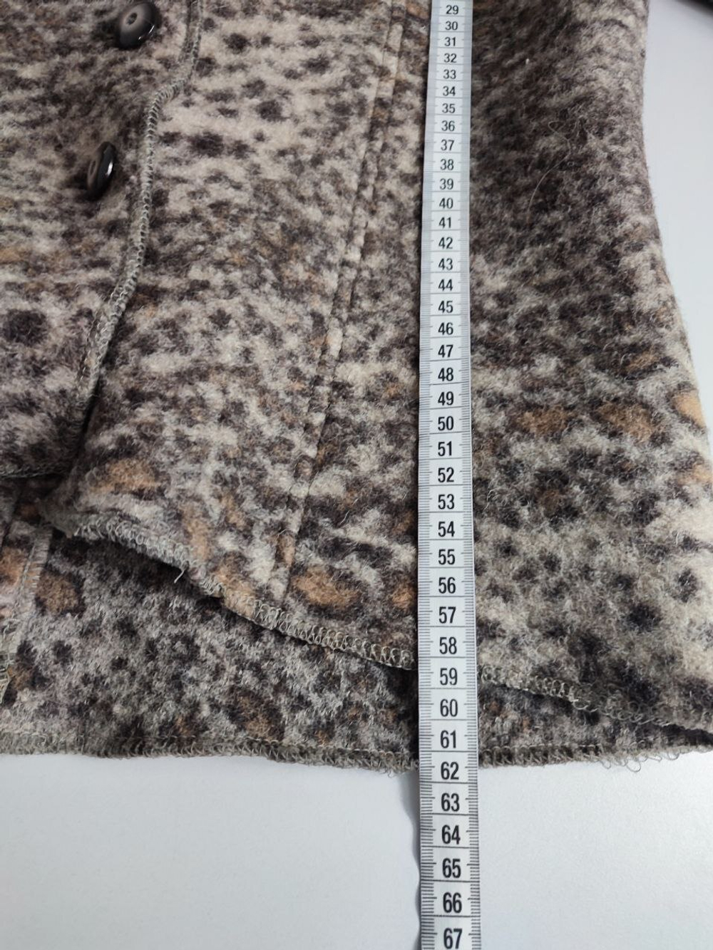 Жакет шерстяной хищной расцветки 46 размер