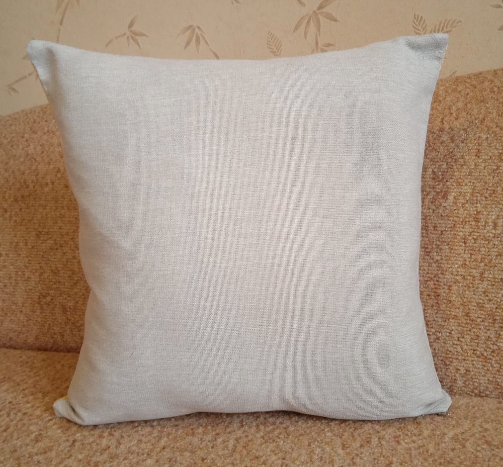 Декоративный гобеленовый чехол Веночек 47х47