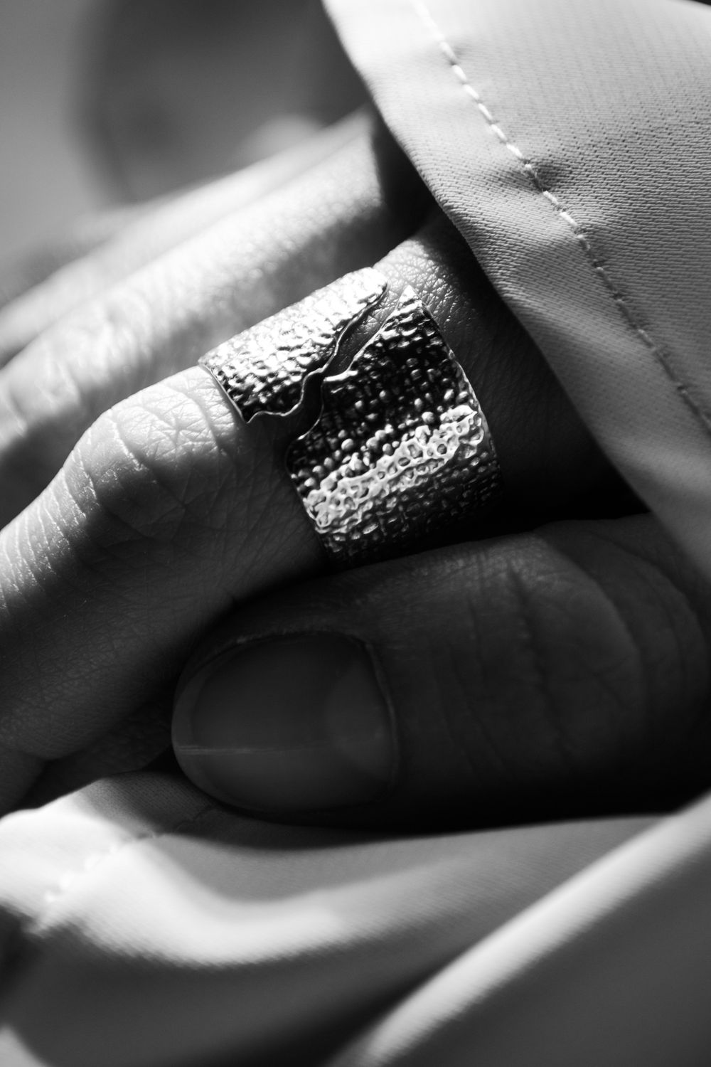 Кольцо Трещина