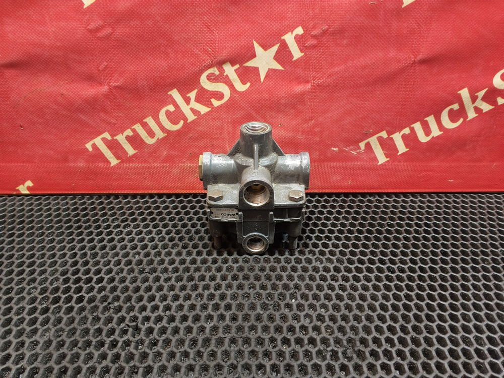 Клапан ускорительный