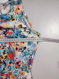 Платье Pull&Bear яркое 46 размер