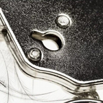 Металлические наручники от Adrien lastic