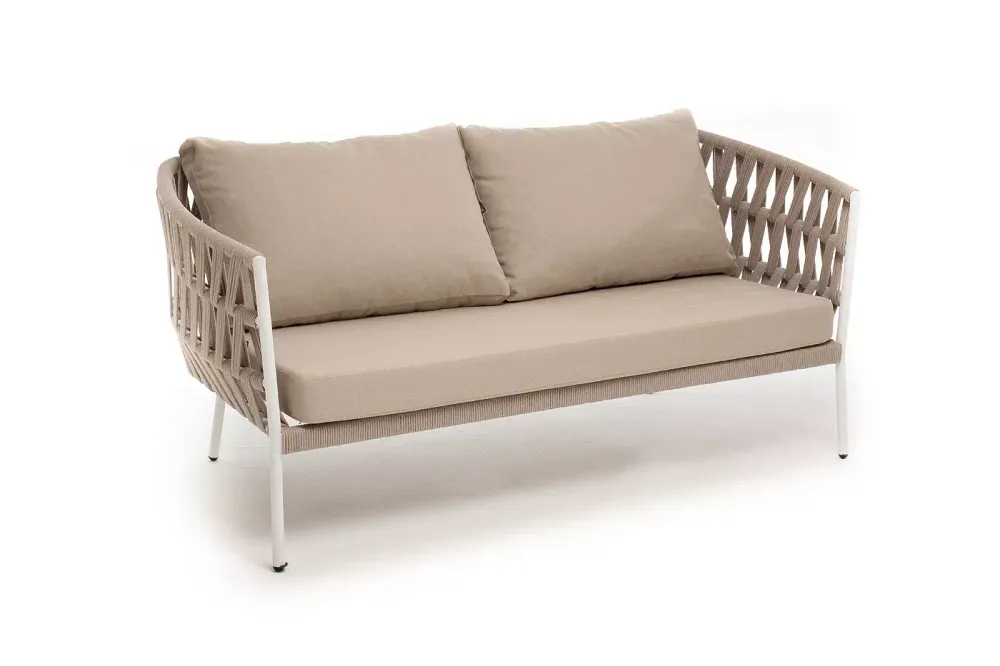 "Диего" диван 2-местный плетеный из роупа, каркас алюминий светло-серый (RAL7035) шагрень, роуп бежевый круглый, ткань бежевая 15052