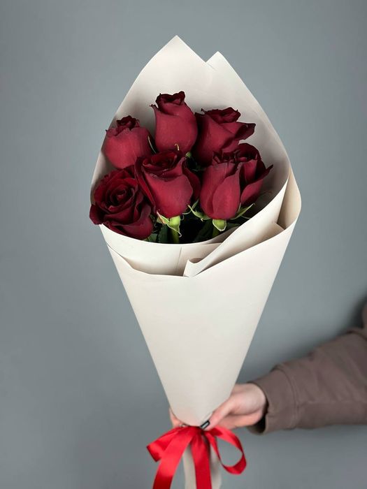 Букет премиальных роз Эксплоер 70 см (в упаковке)